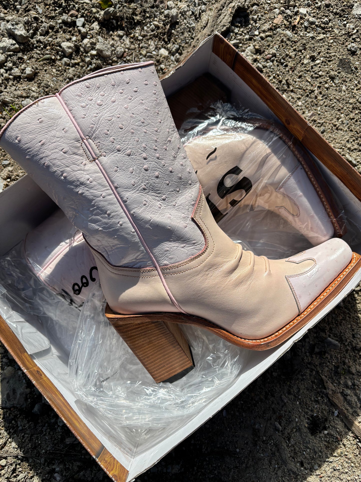 Sendra boots soft pink | Size 40