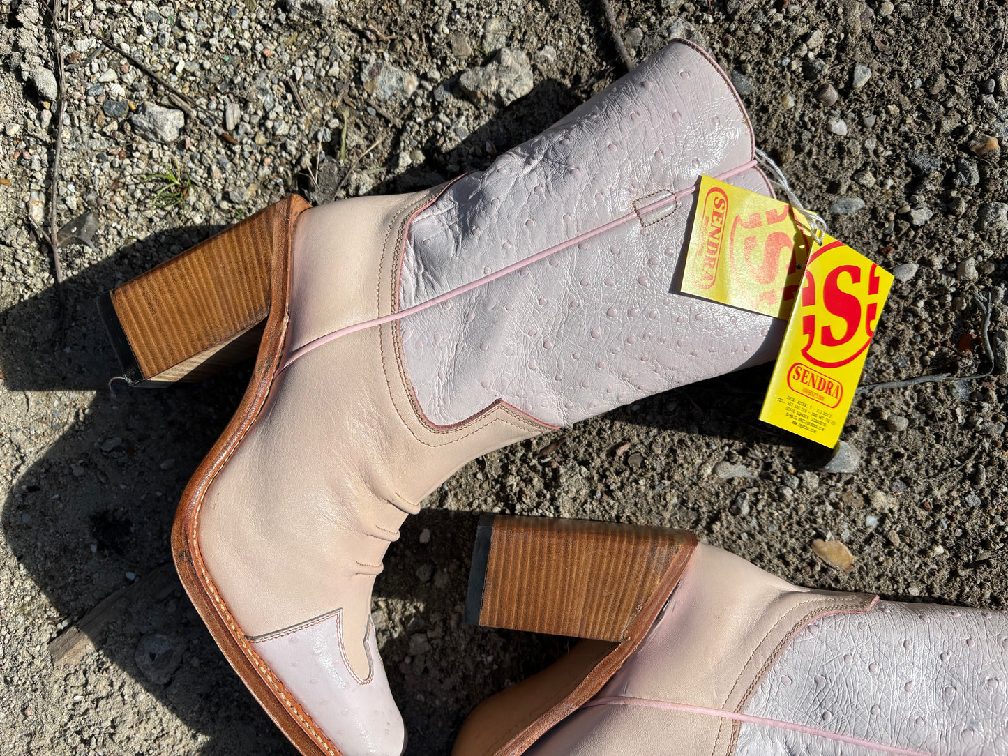 Sendra boots soft pink | Size 40