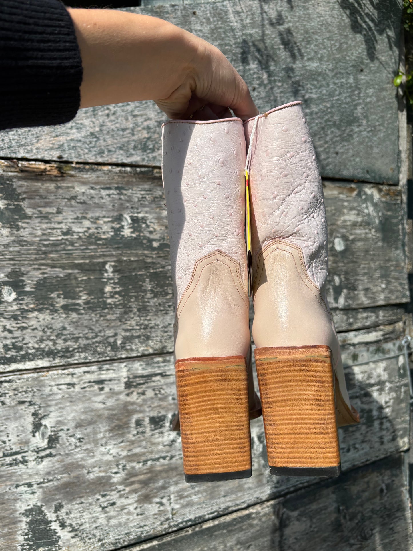 Sendra boots soft pink | Size 40