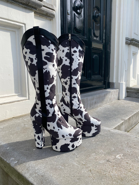 Cow printed Platform boots |  38/38,5